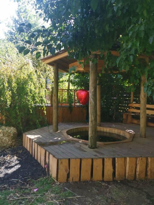 Cabanas Con Tinaja Los Acacios * Chillán